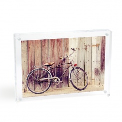 Custom Acrylic Magnetic Photo Frame — 4 × 6 in — configuration example